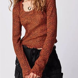 FREE PEOPLE GARNER LIGHTWEIGHT FLORAL TEE TOP BOHO BLACK COFFEE Brown XS